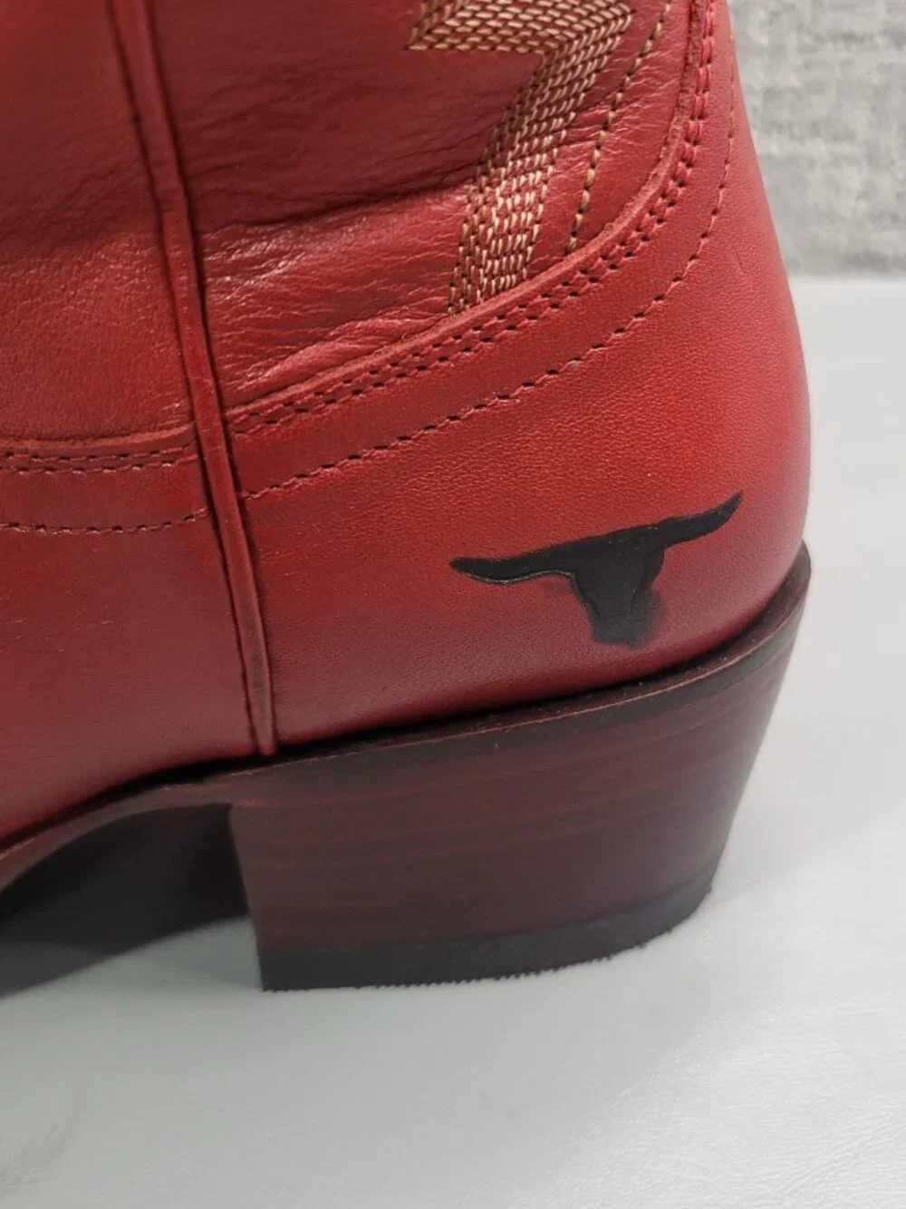 Tecovas The Abby Women's Size US 7.5B Crimson Cowhide Cowgirl Boots.